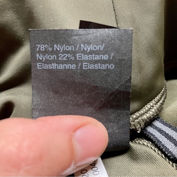 Rare RYU Made in Vancouver cropped yoga tights khaki green medium like lululemon - Picture 8 of 8